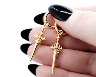 Pendientes de espada de oro y plata 925 de 14 quilates, pendientes colgantes de aro con forma de daga, pendientes de aro con dije de espada, regalo de joyería gótica