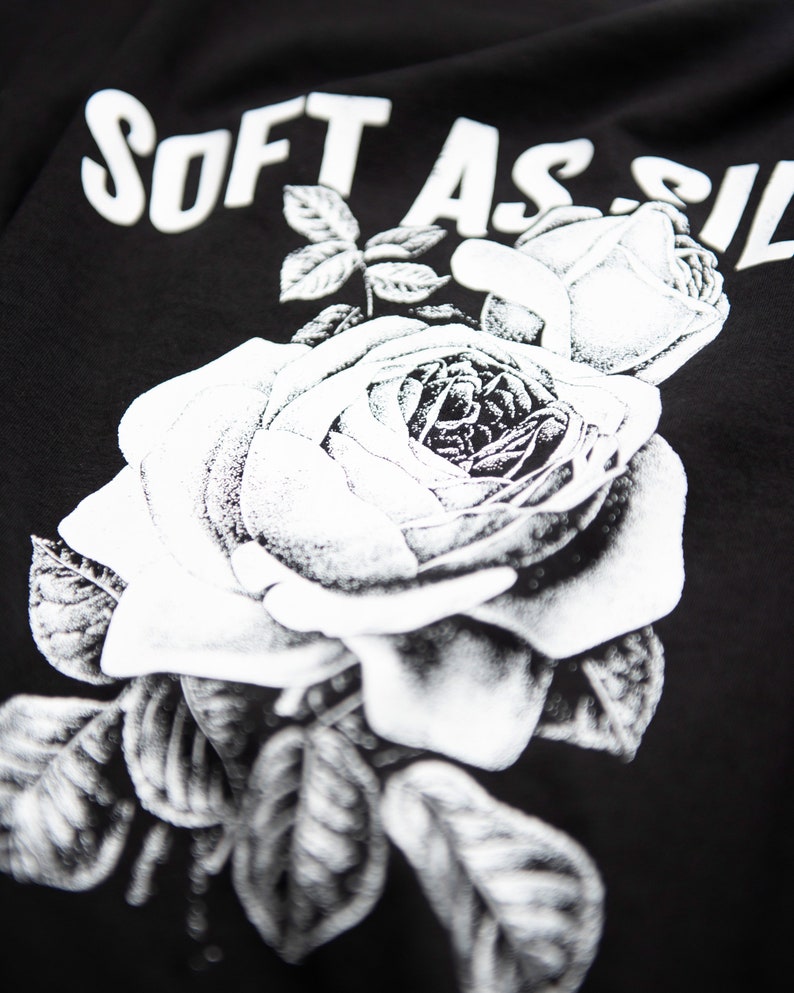 Flower Graphic Tee Roses, black tshirt women