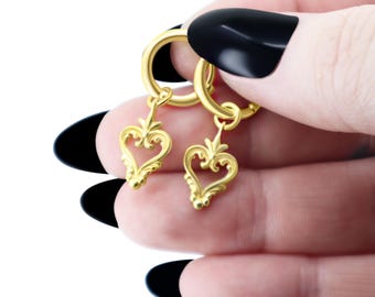Pendientes de corazón dorados, pendientes colgantes tipo huggie ornamentados chapados en oro y plata 925, pendientes de aro tipo huggie con dije de corazón, regalo de joyería bohemia para ella.
