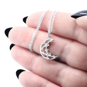 Collana gotica con luna in argento 925, collana con luna a forma di vetrata di cattedrale con ciondolo, pendente a luna, collana a mezzaluna, gioiello gotico regalo per lei