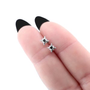Kleine Stern Ohrringe Zirkonia Silber 925, Schwarze Ohrstecker Silber, Gothic Stern Ohrringe Schwarz, Gothic Schmuck, Geschenk für Frauen