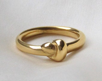 Gold Knotted Ring