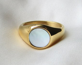 18K Gold Plated Mother of Pearl Signet Ring