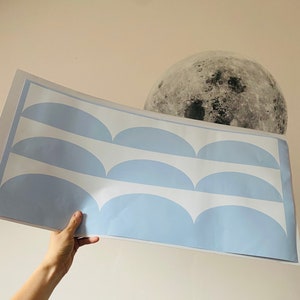 Parli Original Large Scallop edge removable wall stencil