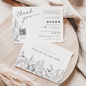 Puede incluir: Dos tarjetas de agradecimiento rectangulares blancas con ilustraciones botánicas en negro. Una tarjeta incluye un código QR, iconos de redes sociales y texto. La otra tarjeta muestra el texto thank you for your order.