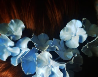 Blue chameleon hydrangea flowers hair pins Something blue Bridal blue flowers hair pins Blue floral hair accessories Bridesmaid hair flowers