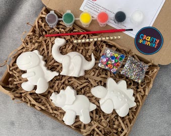 Paint Your Own Dinosaurs Craft Kit | Craft Set for Kids & Adults | Plaster Models | Birthday Present | Gift | Creative Art Activity