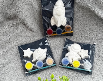 Paint Your Own Outer Space Craft Kits | Birthday Party Favours | Craft Set for Kids and Adults | Gift | Pocket Money