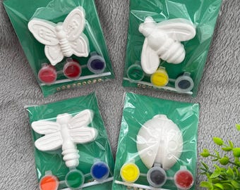 Paint Your Own Minibeasts Insects Craft Kits | Birthday Party Favours | Craft Set for Kids and Adults | Gift | Pocket Money