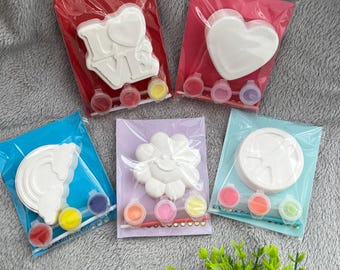 Paint Your Own Peace and Love Craft Kits | Birthday Party Favours | Craft Set for Kids and Adults | Gift | Pocket Money
