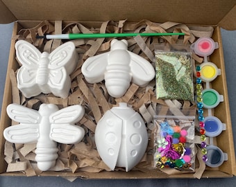Paint Your Own Minibeasts Insects Craft Kit | Craft Set for Kids & Adults | Plaster Models  | Birthday Present | Gift | Party Favours