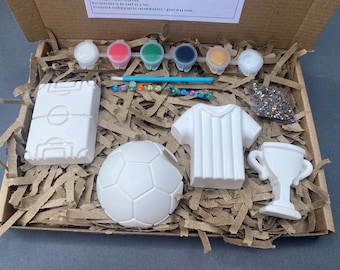 Paint Your Own Football Craft Kit | Craft Set for Kids & Adults | Plaster Models | World Cup | Birthday Present | Gift