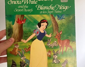 Vintage-Snow White-colouring book-price reduced due to front page being torn