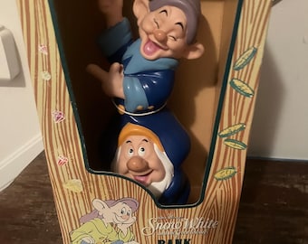 Snow White-bank-piggy bank-vintage