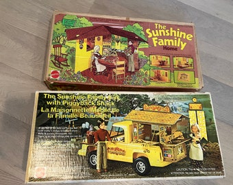 Sunshine family-vintage-1973-5 dolls-piggyback shack-house-truck-camper