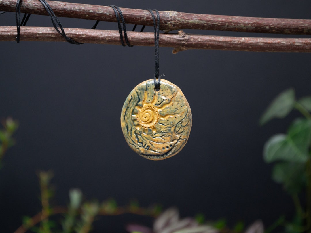 81stgeneration Orecchini Pendenti In Giada Nefrite Verde Intagliata A Mano E Argento 925 - Design Maori A Forma Di Foglia Di Felce