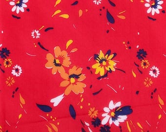 2.2m Vintage Red Floral Knit Fabric - 1970s-80s Semi-Sheer Lightweight Interlock. Low One Way Stretch.