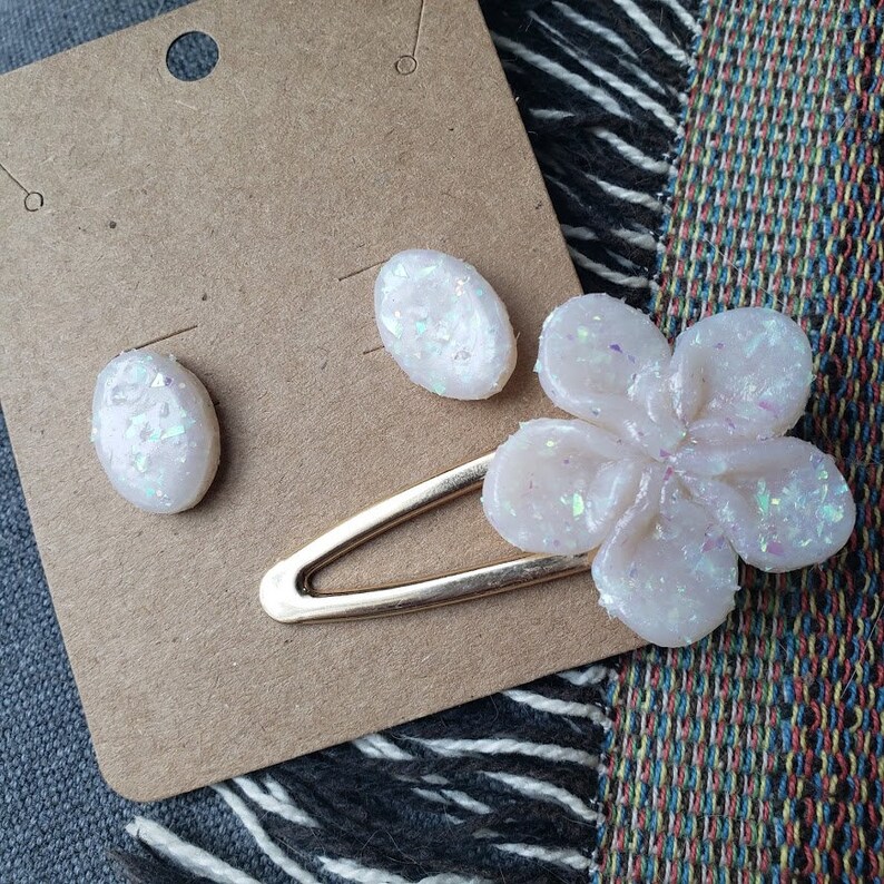 Oval Stud and Floral Barrette Set
