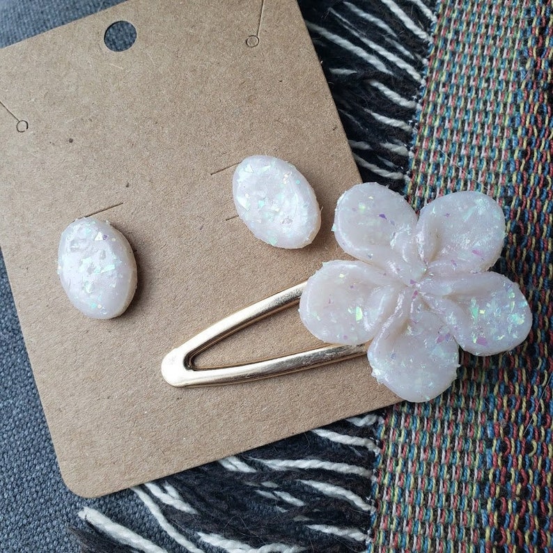 Oval Stud and Floral Barrette Set