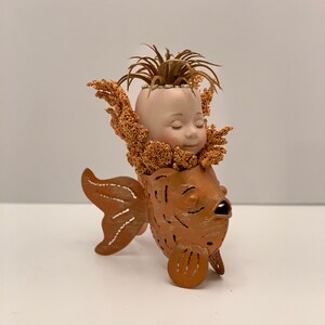 TIMMY arte de medios mixtos OOAK muñeca arte ensamblaje arte BOHO