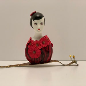 GISSELLE arte de medios mixtos OOAK muñeca arte ensamblaje arte BOHO