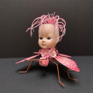 STEPHANIE arte de medios mixtos OOAK muñeca arte ensamblaje arte BOHO