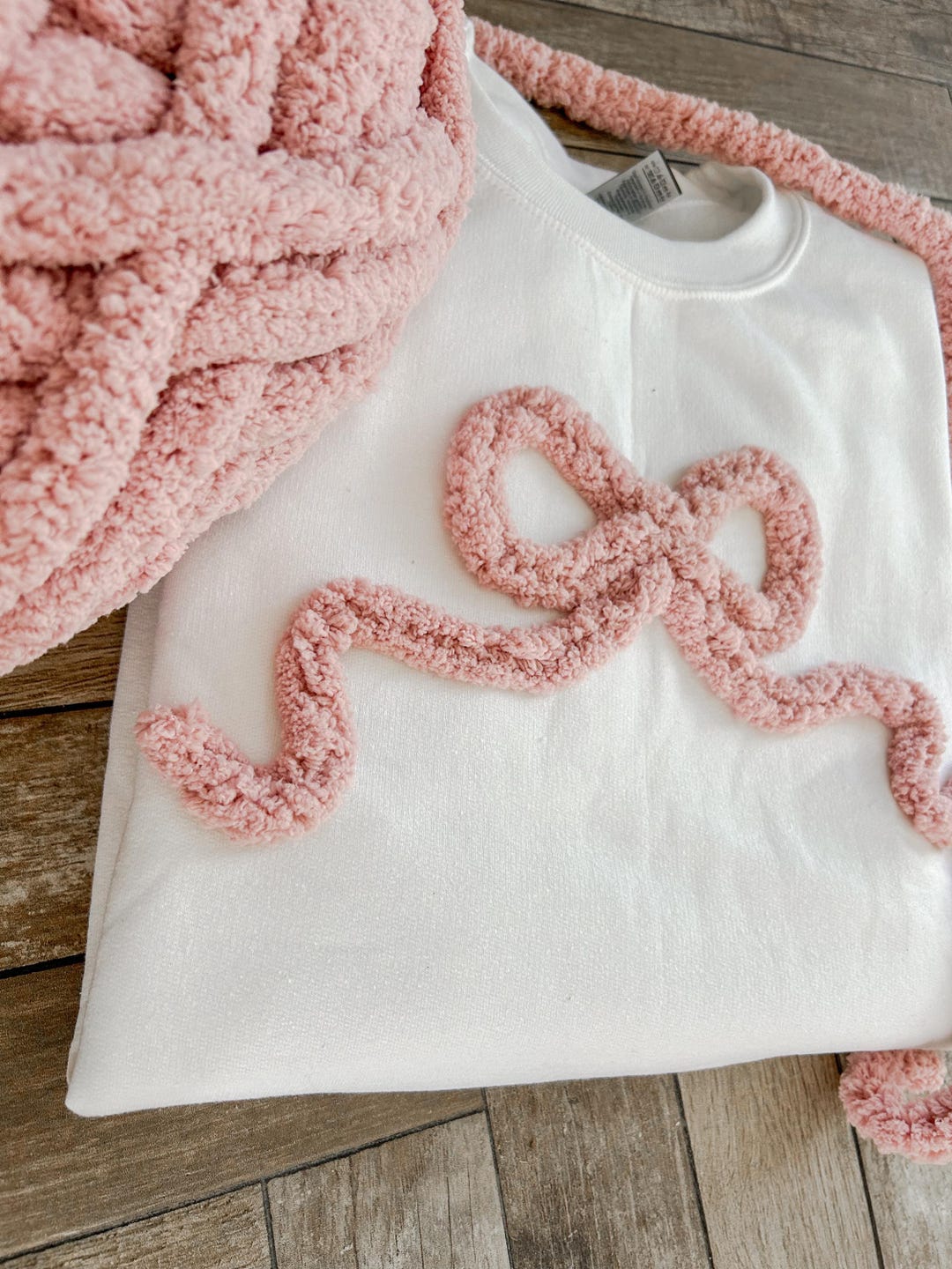 Bow Detail Cropped Sweatshirts