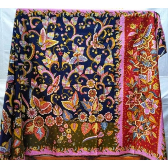 Indonesian Batik Fabric Butterfly Classic Batik Tulis Cirebon Hand Drawn Javanese Batik Vintage Blanket Scarf Hand Painted Wall Hanging Etsy Canada