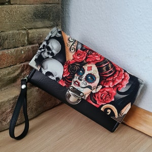 Un XL con compartimentos para fotos con motivo de La Catrina.