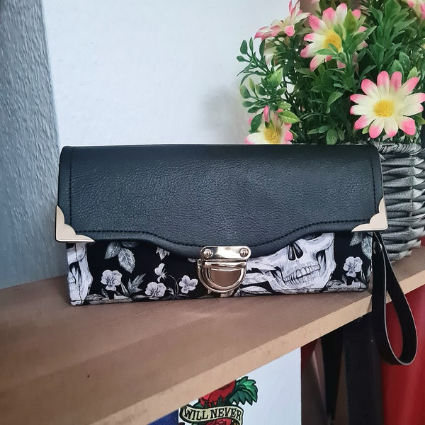 XL Geldbörse mit Rosa Skull Black&white Motiv