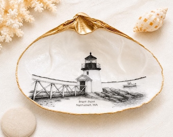 Arte de Nantucket, decoración de faro, decoupage de concha de almeja, arte de faro, plato para anillos, joyero dorado, plato de concha de almeja, plato para baratijas náutico