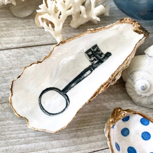 Housewarming Gift, Oyster Shell Ring Dish, Ring Holder Dish, Trinket Dish, Decoupage Oyster Shell,Trinket Dish,Skeleton Key,Hostess Gift
