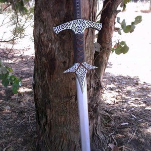 Hand-Forged Skyrim Sword Replica, Cosplay Sword, Nordic Design image 5