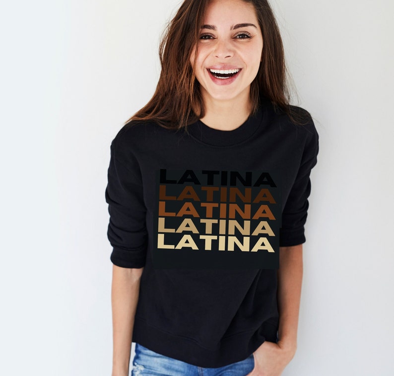 Black Spanish Graphic Tee, Soft Latina T-Shirt, Latina Feminist Shirt, Spanish Tee for Latinas to Express their Heritage Pride, Mexicana Tee Black