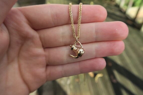 Solid gold 9ct Teapot Pendant from 60s
