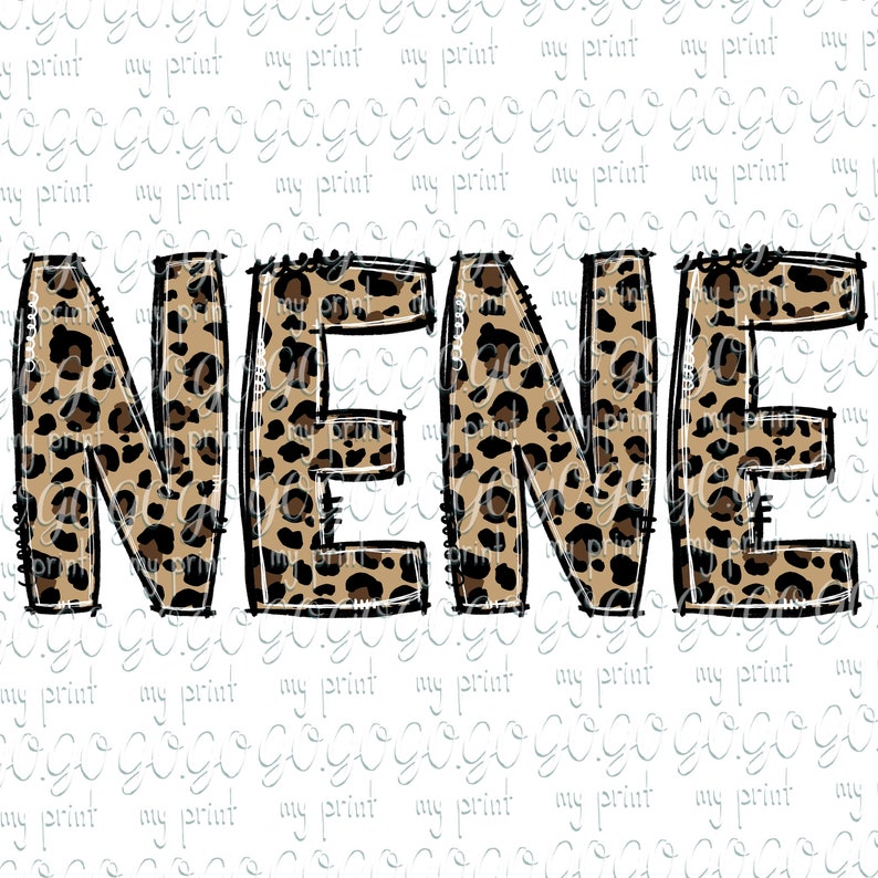 Puede incluir: La palabra "NENE" est&aacute; escrita en una fuente de estampado de leopardo. Las letras est&aacute;n delineadas en negro.