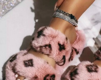 lv print slippers