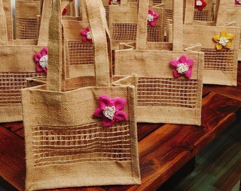 Jute Bags Traditional Flower Net Gift Bag For Return Gifts Thamboolam Bags: Wedding Gifts Lunch Bag 7*8*4 inches Gifts, Diwali Gift,