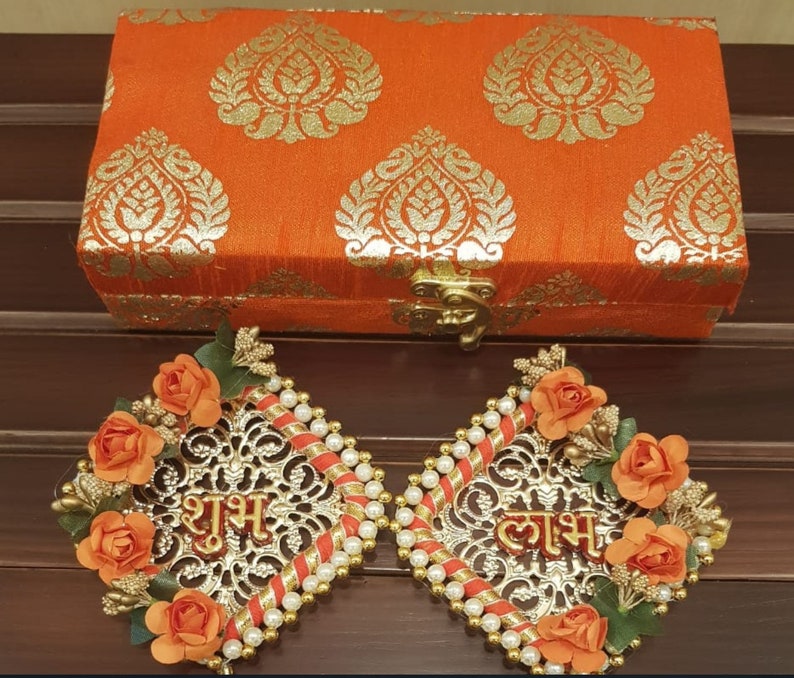 Golden with Green Color Shubh Labh For Home & Festive Decoration Set Of 2 main image 1
