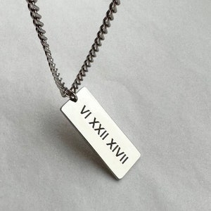 Engraved Custom Necklace for Men, Custom Minimal Necklace, Couples Jewelry Gift, Personalized Engraved Necklace, Roman Numeral Year Jewelry