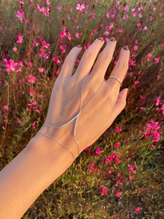 Hand online shaped bracelet