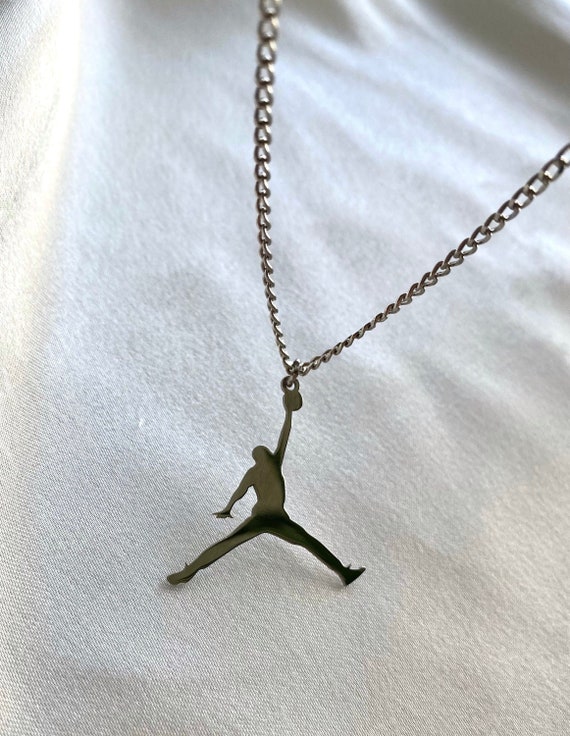 dior jordan necklace