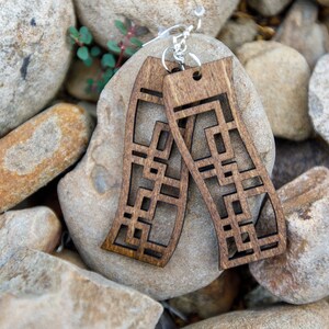 Lightweight Wood Curved Square Dangle Earrings