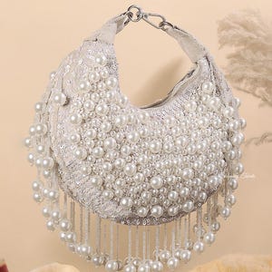 Perlen Perle Tasche, Brauttasche, weiße Tasche, bestickte Tasche, Mondtasche, Halbmondtasche, Elfenbeinperlentasche, komplizierte Designertasche, indische Geldbörse