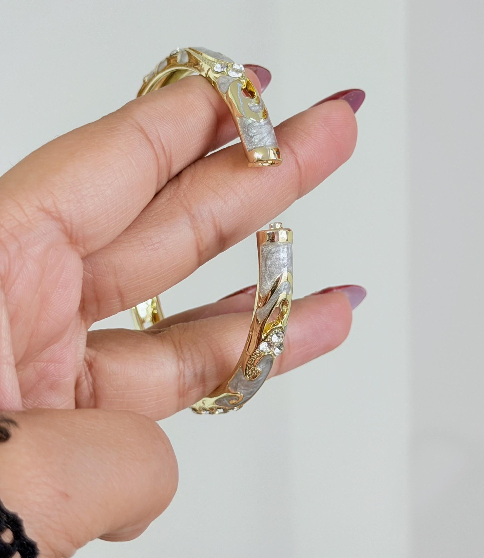 Floral Vintage Bangle,anti Tarnish Bangle, Enamel Work Bracelet