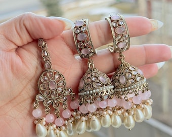 Baby Pink Maang Tikka Set | Gold Jhumka Earrings with Pearls | Indian Wedding Jewelry | Faux Polki Bollywood Earrings | Mehndi Accessories