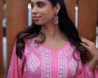 women wear handwork chikankari kurti, Modal Straight Embroidered Chikankari Kurti, Lucknowi chikankari kurti Ethnic wear Indian kurta trendy