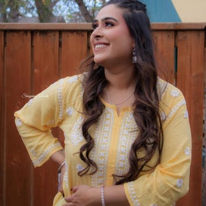 women wear handwork chikankari kurti, Modal Straight Embroidered Chikankari Kurti, Lucknowi chikankari kurti Ethnic wear Indian kurta trendy