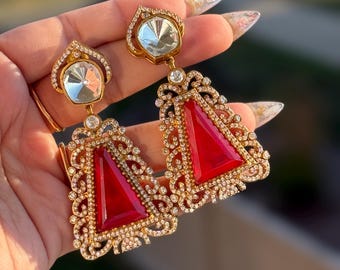Rode doublet statement-oorbellen| Lange Indiase Kundan-oorbellen| Vergulde bruidssieraden| Feestelijke bruiloftoorbellen, Indiase etnische oorbel