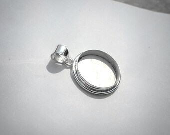 925 sterling silver round bezel blank pendant , with Simple Round wire arround the bezel,pendant bezel blank , bezel setting